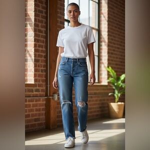 GAP Women's Straight Leg Jeans in Distressed Blue